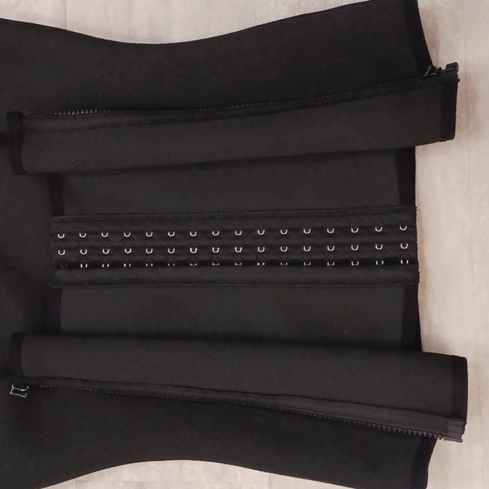 Black Slimming vest - waist & belly. Size large. - Picture 3 of 15